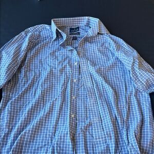 Stafford Men's Blue and White Checkered Shirt